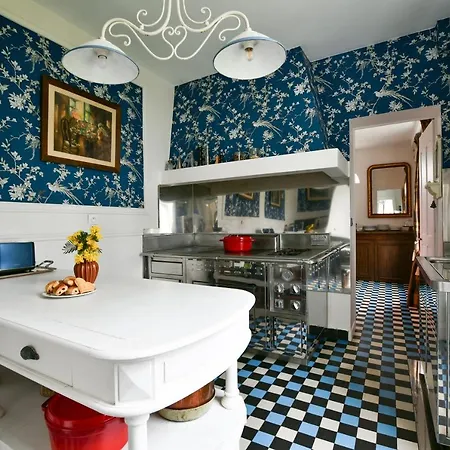 La Pas Parisienne * Calleville