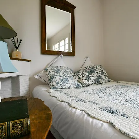 La Pas Parisienne Panzió Calleville