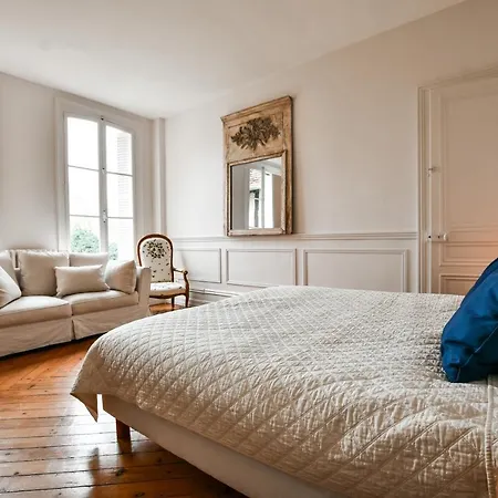 La Pas Parisienne Panzió